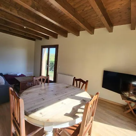 Casa Con Gran Tranquilidad Y Espacio 別荘 アングストリンヌ